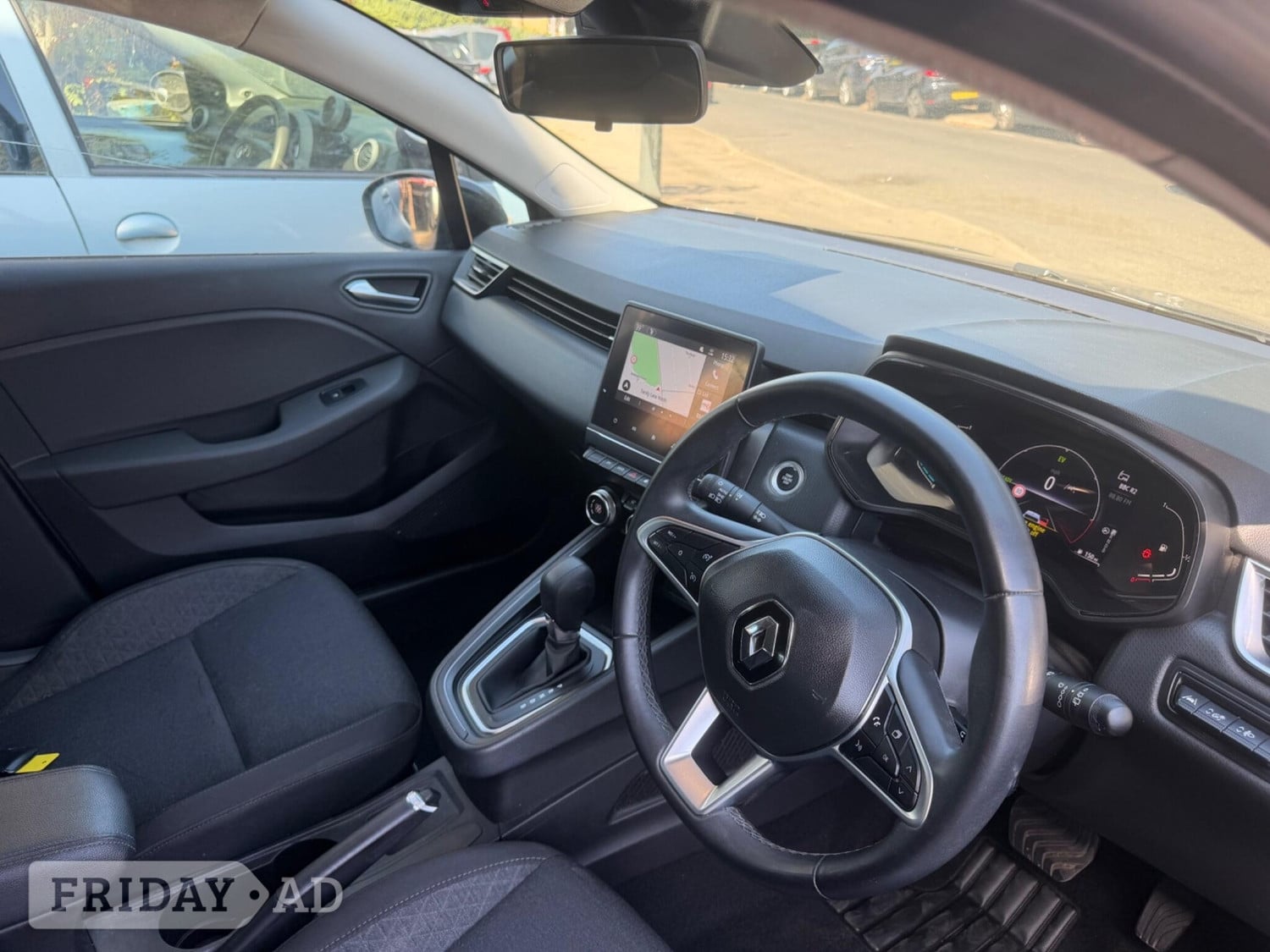 Renault Clio 2022 - Cars in Sutton