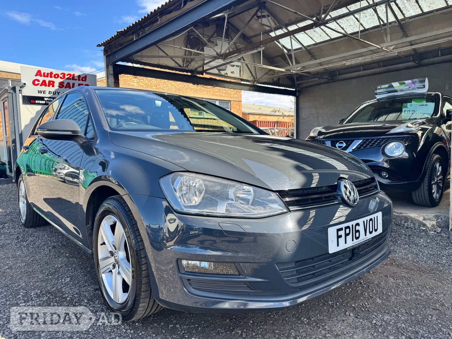 Volkswagen Golf 2016 in West Molesey