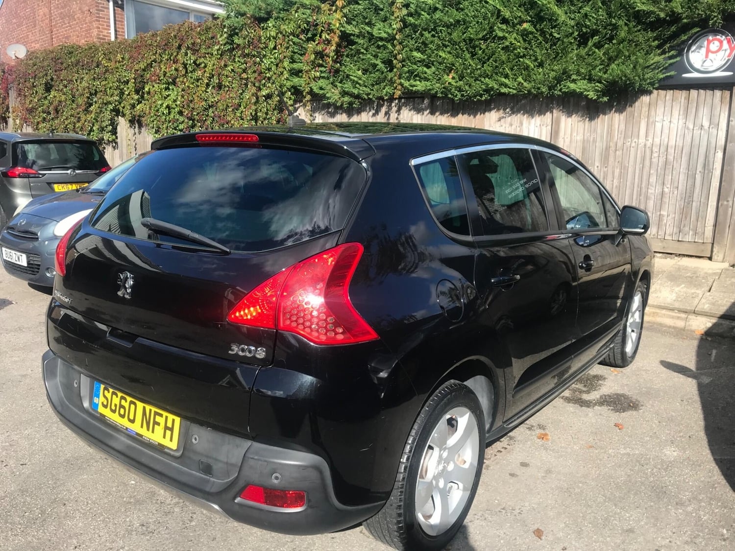 [ berth ]Peugeot 3008