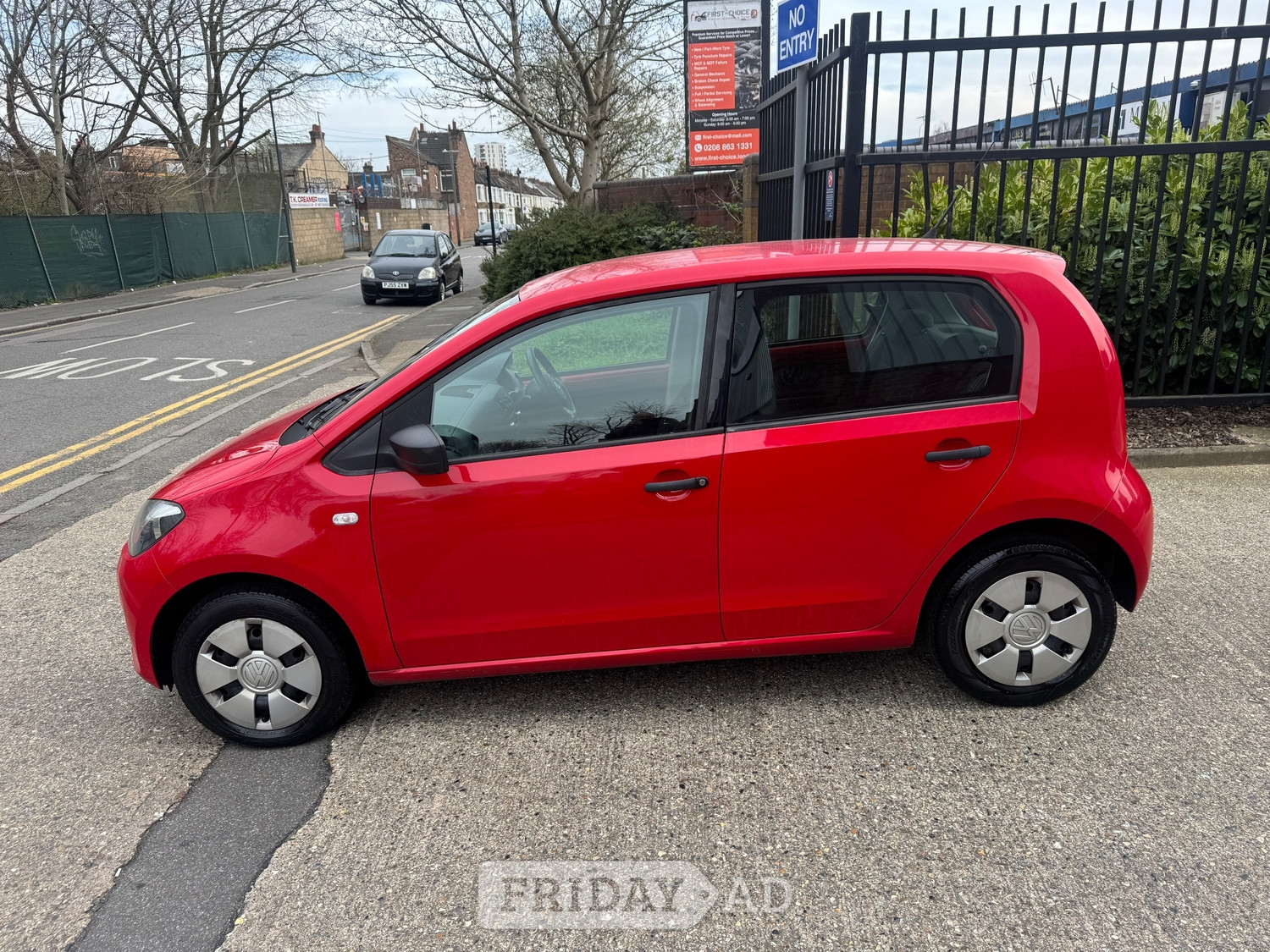 Volkswagen UP! 2013 - Cars in Harrow
