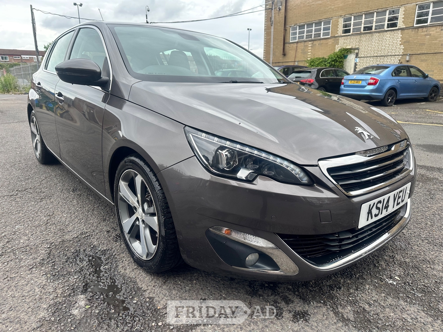 Peugeot 308 2014 in Slough