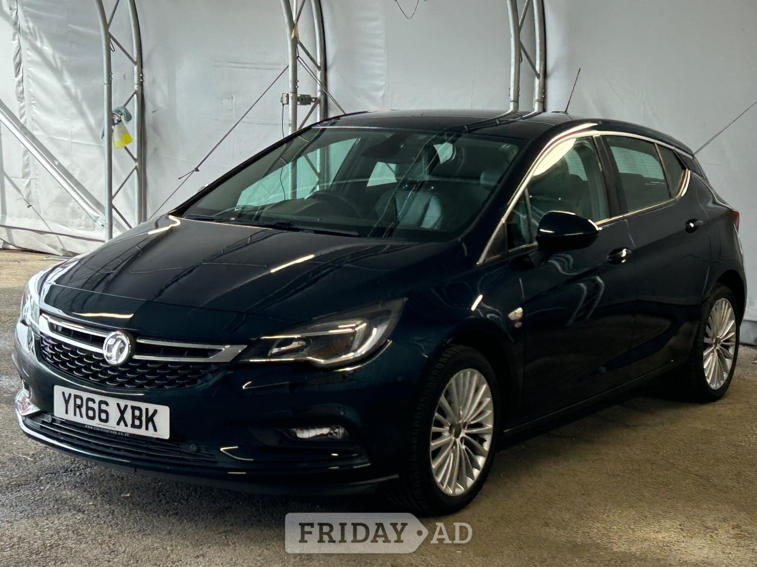 [ berth ]Vauxhall Astra