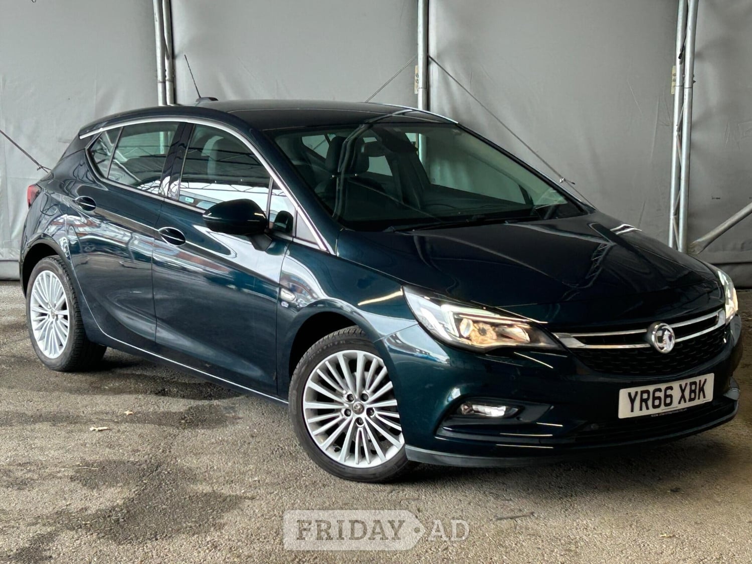 Vauxhall Astra 2016 in Manchester