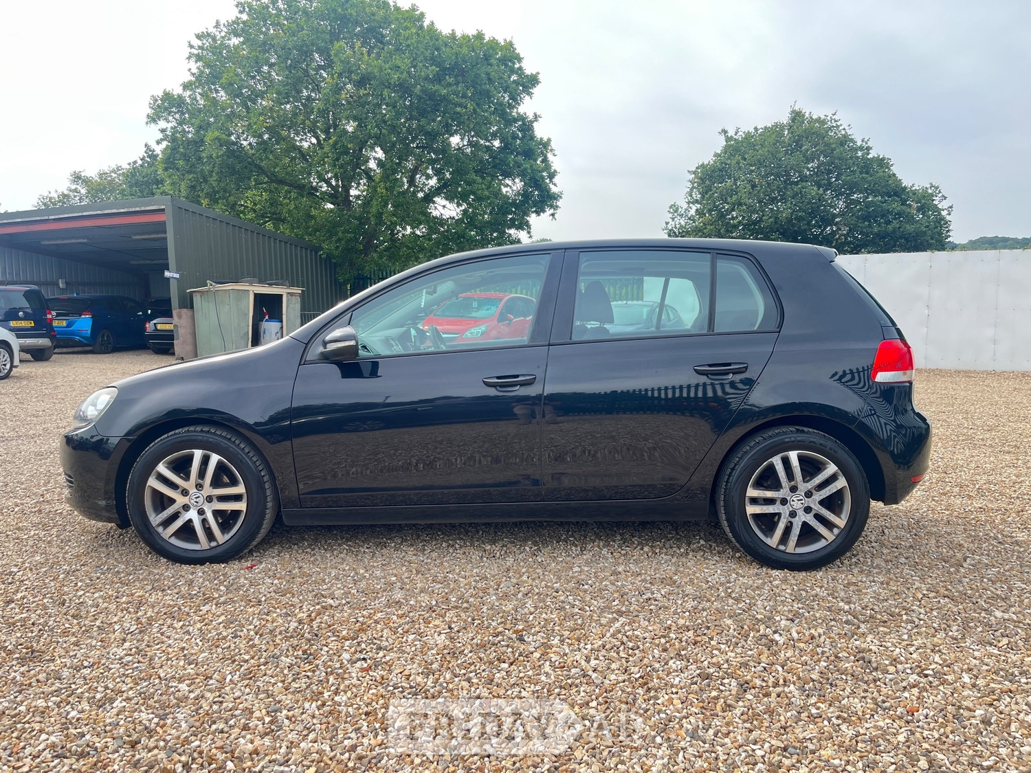 Volkswagen Golf 2010 - Cars