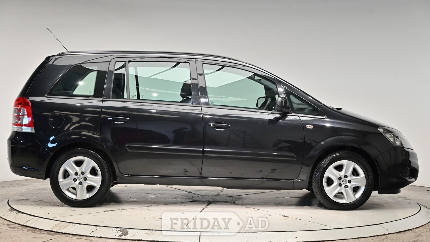 Vauxhall Zafira 2013 - Cars in Cullompton