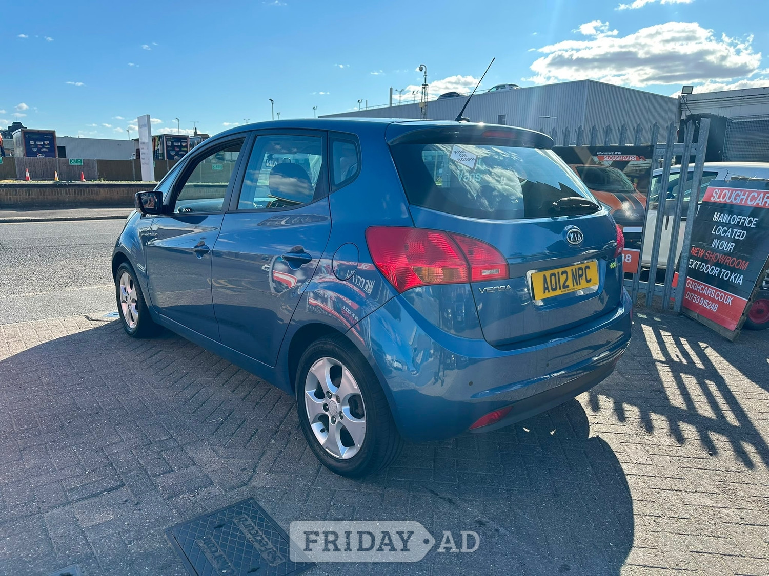 [ berth ]Kia Venga