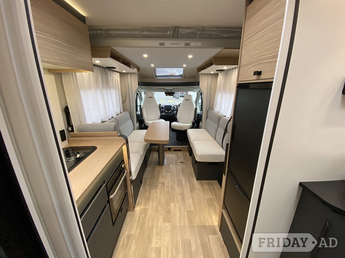 [4 berth ]Pilote Evidence P690D