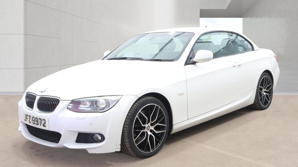 BMW 3 Series 2011 - Cars in Hillingdon