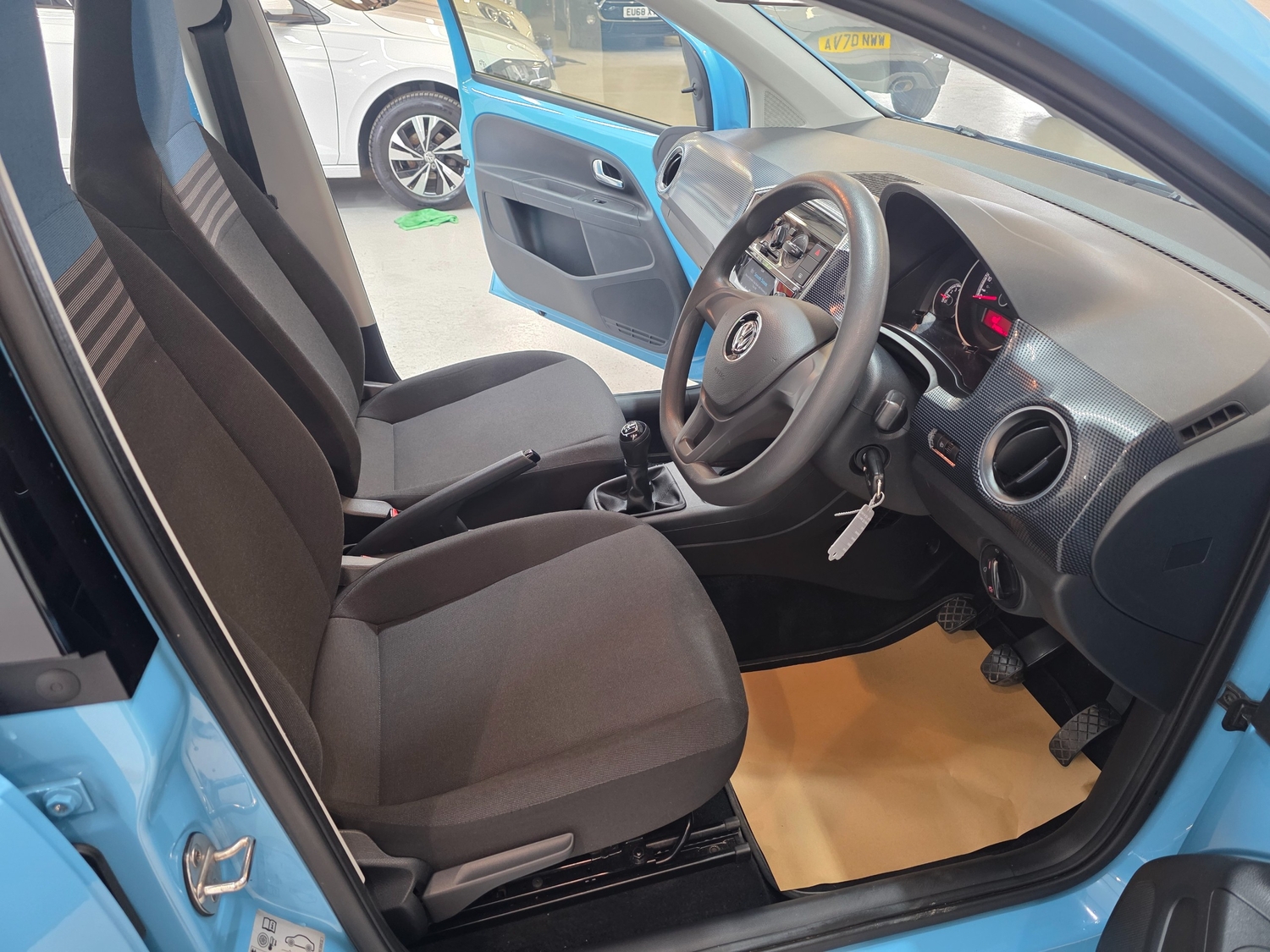 Volkswagen UP! 2017 - Cars in Storrington