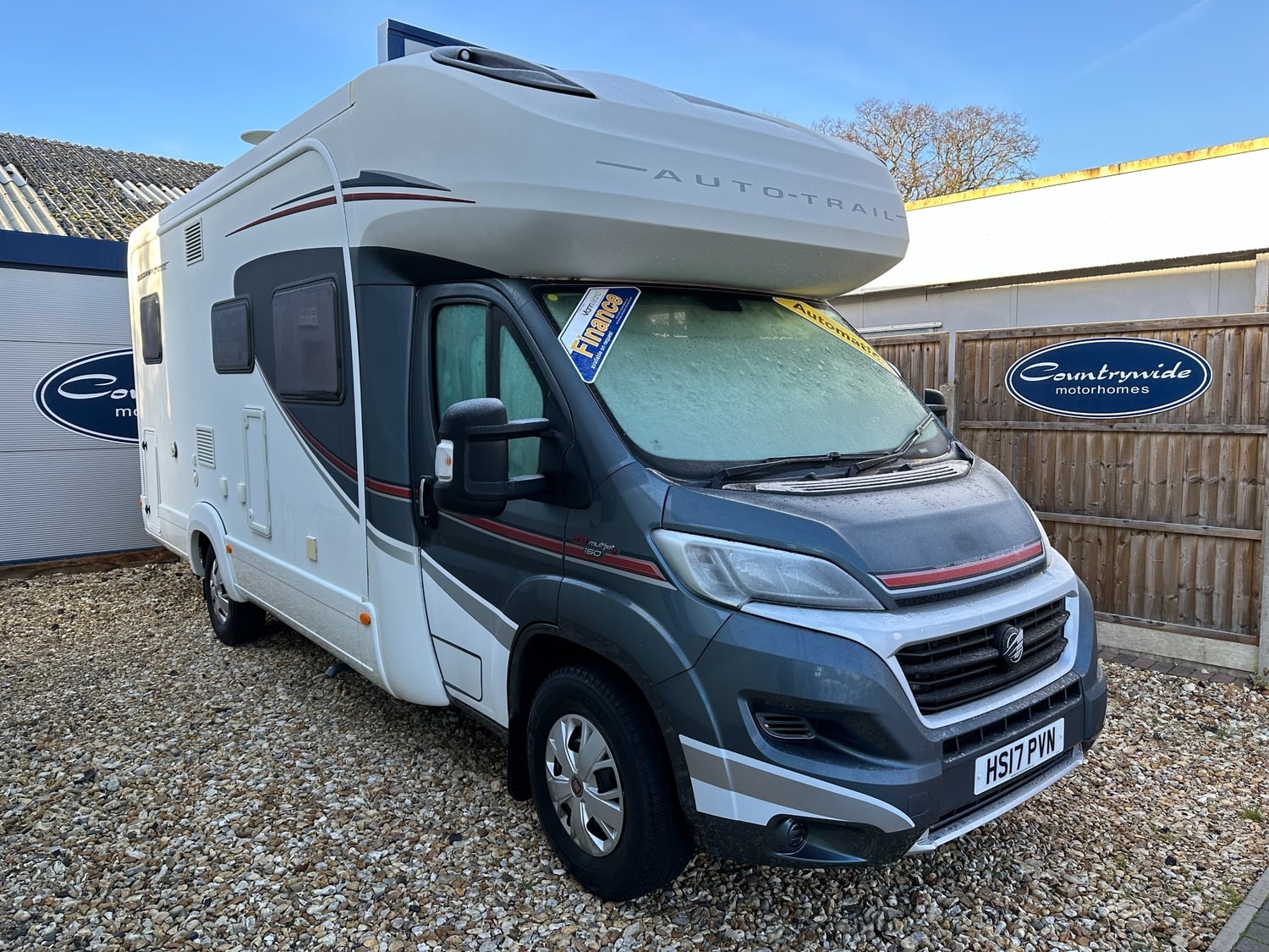 [ berth ]Auto-Trail Apache 632
