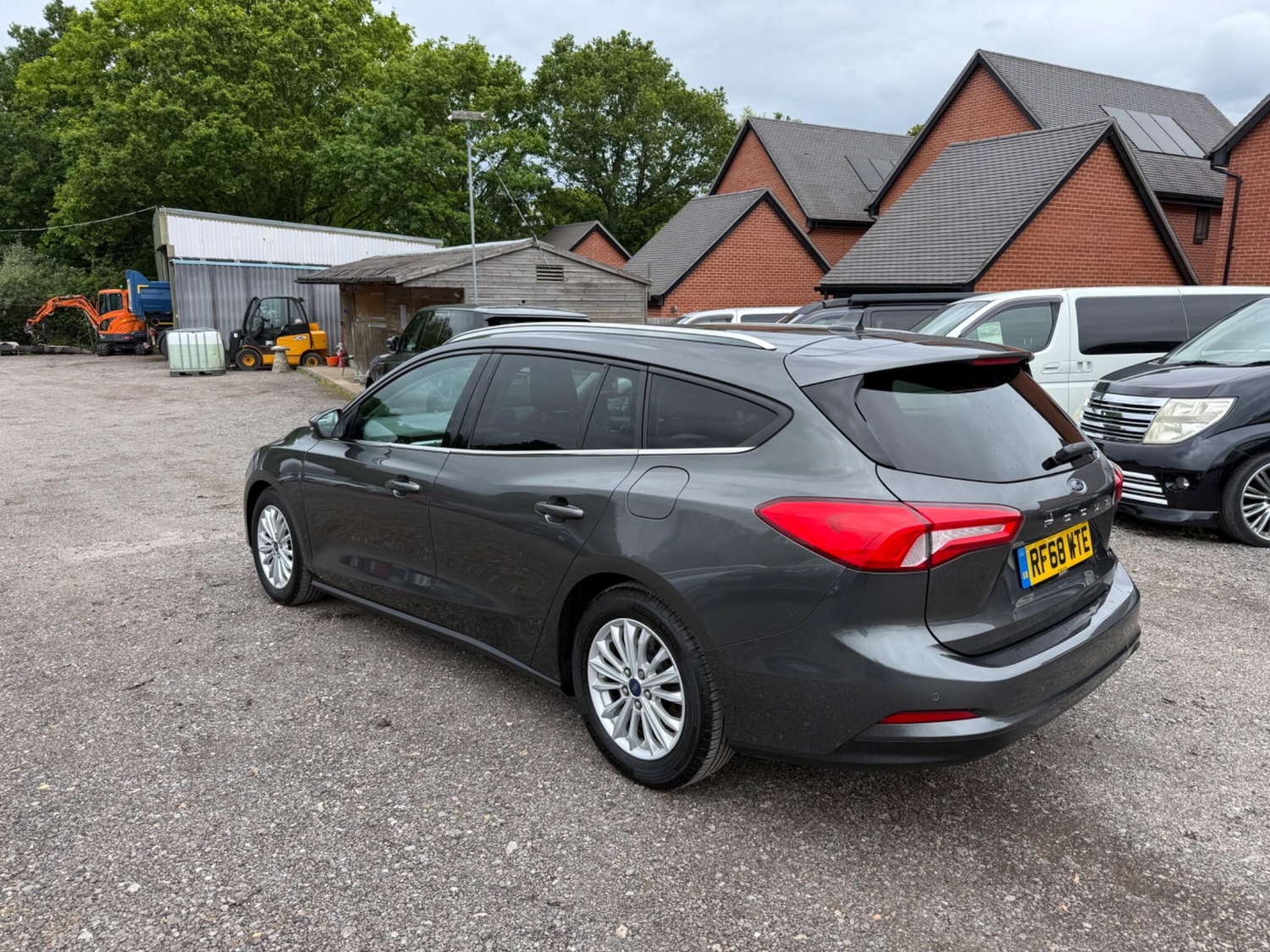 [ berth ]Ford Focus