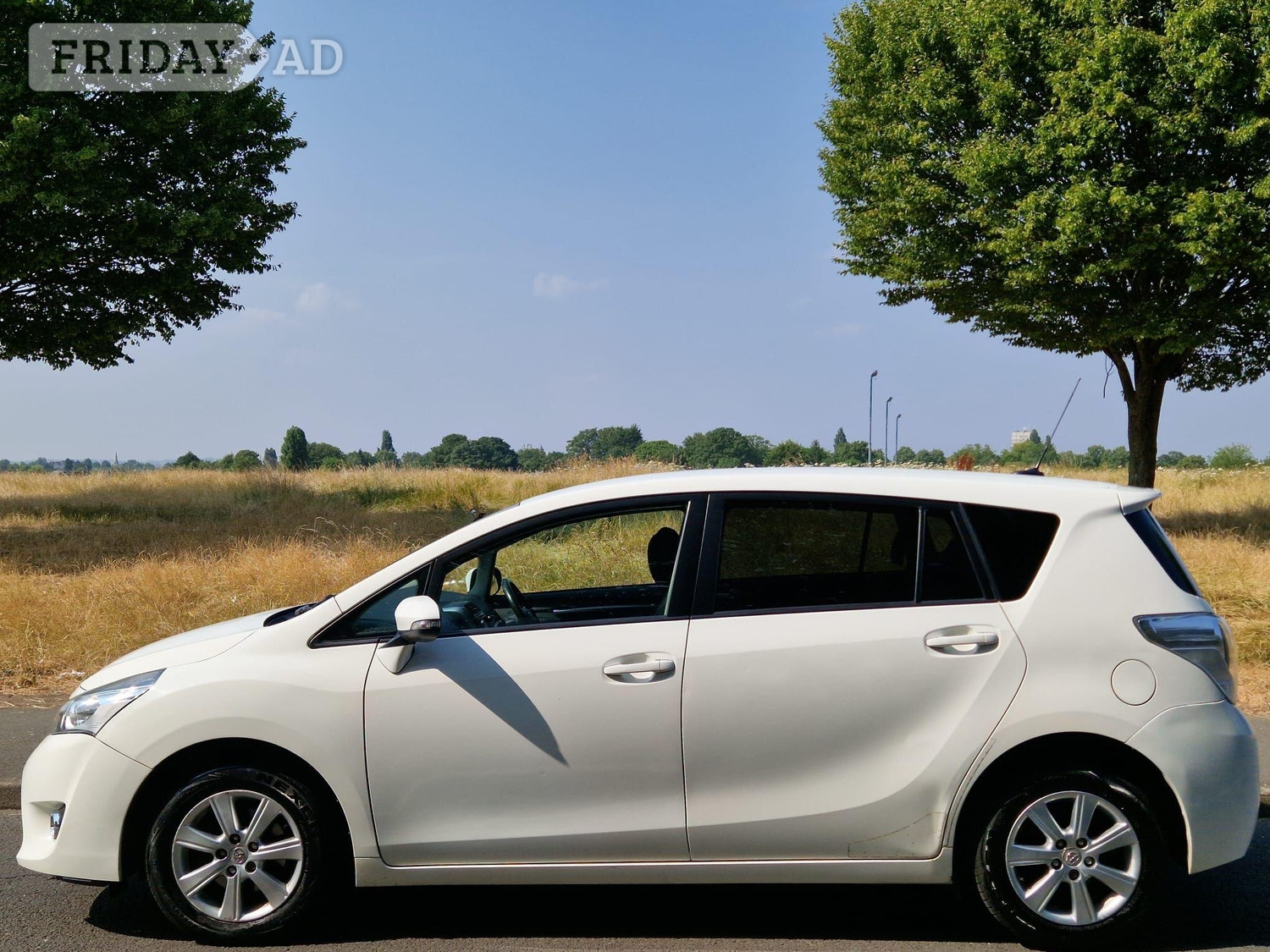 Toyota Verso 2015 - Cars in Birmingham