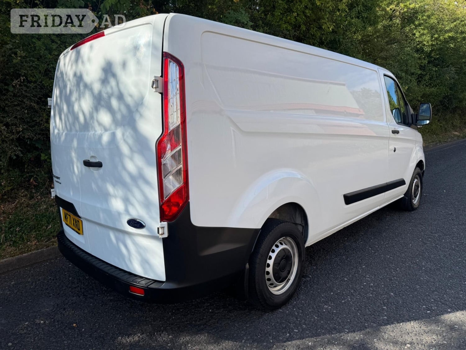 Ford Transit Custom 2021 - Vans & Commercial Vehicles in Mansfield