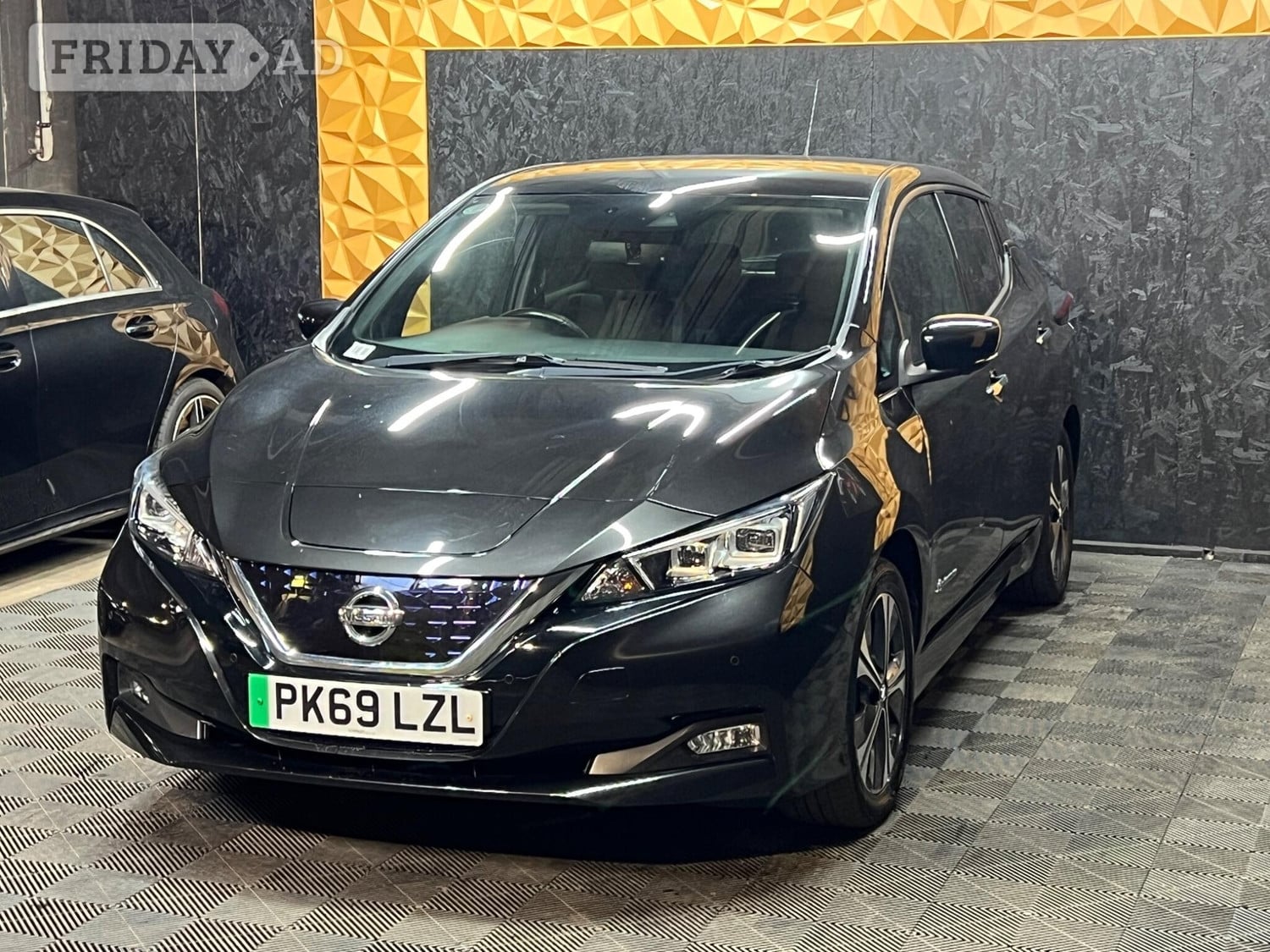 [ berth ]Nissan LEAF