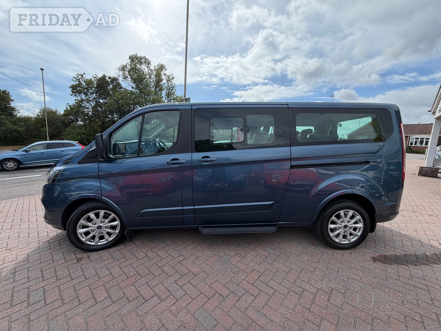 Ford Tourneo Custom 2018 - Cars in Fareham