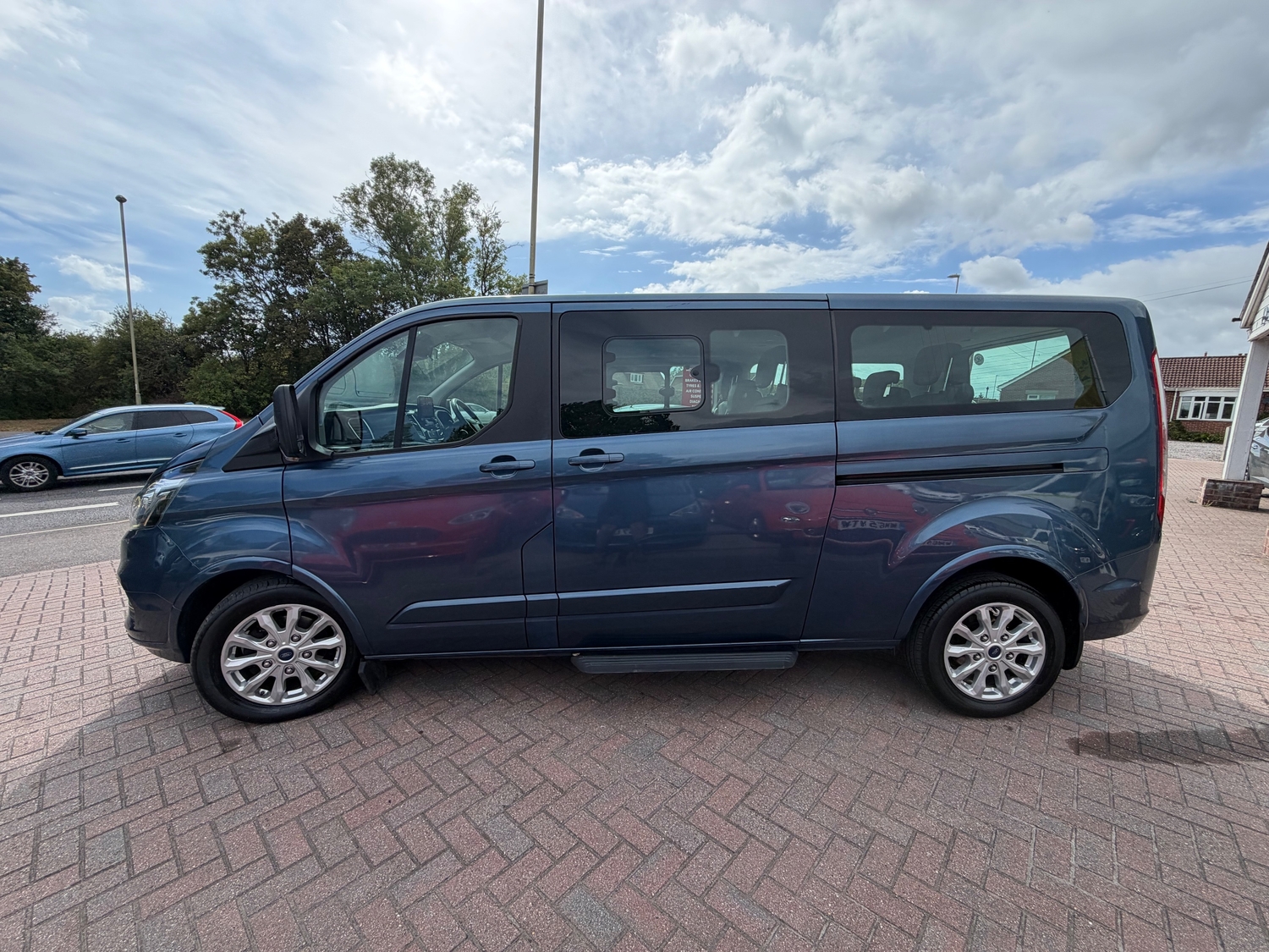 Ford Tourneo Custom 2018 - Cars in Fareham