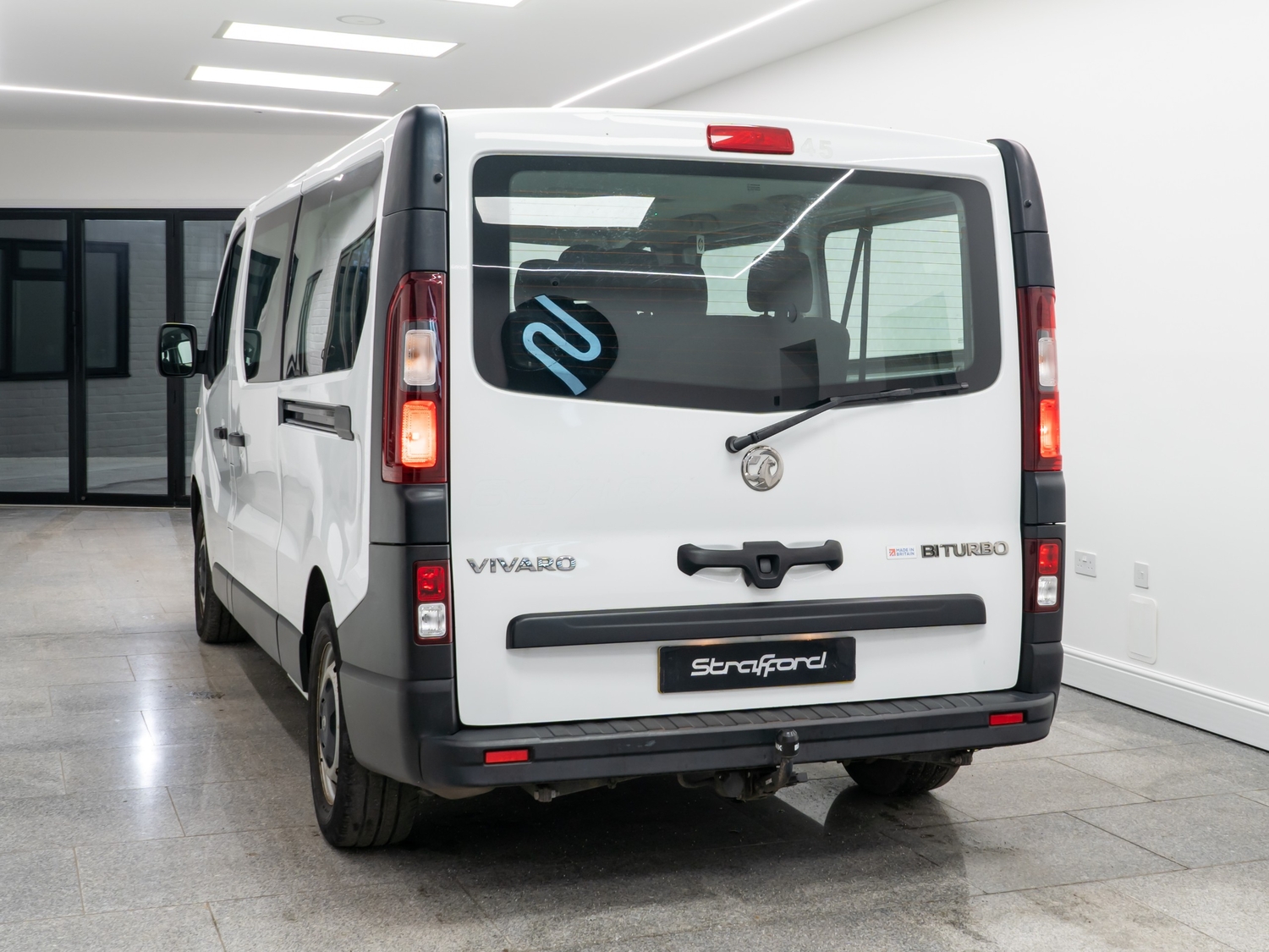 Vauxhall Vivaro 2017 - Cars in Brighton