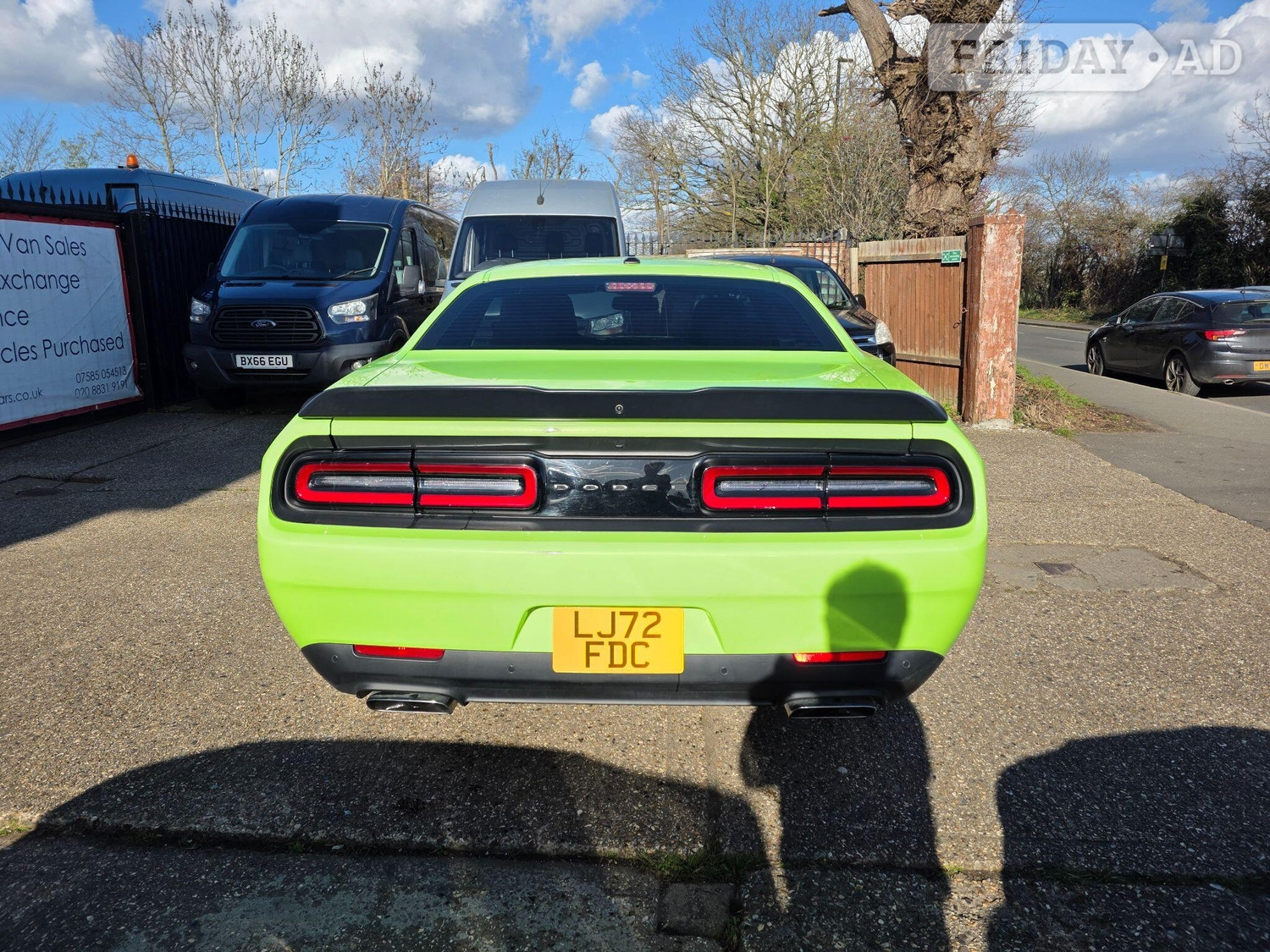 Dodge Challenger 2023 - Cars