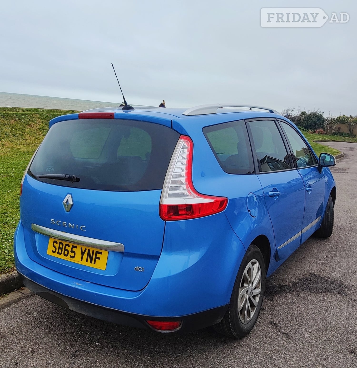[ berth ]Renault Grand Scenic