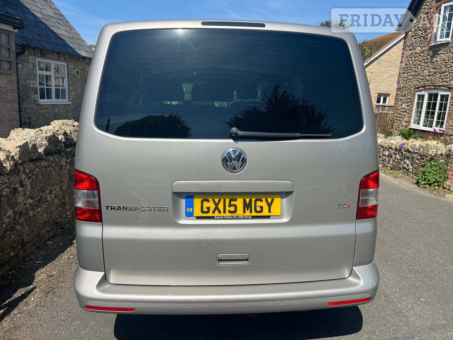 Volkswagen Transporter 2015 - Cars in Newport