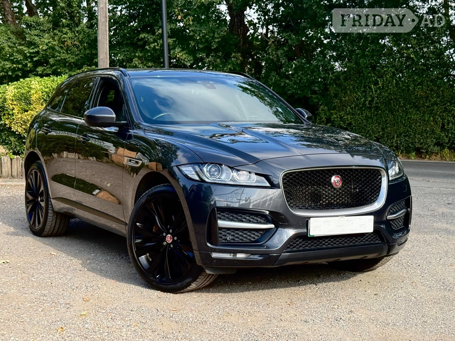 Jaguar F-Pace 2017 in Enfield