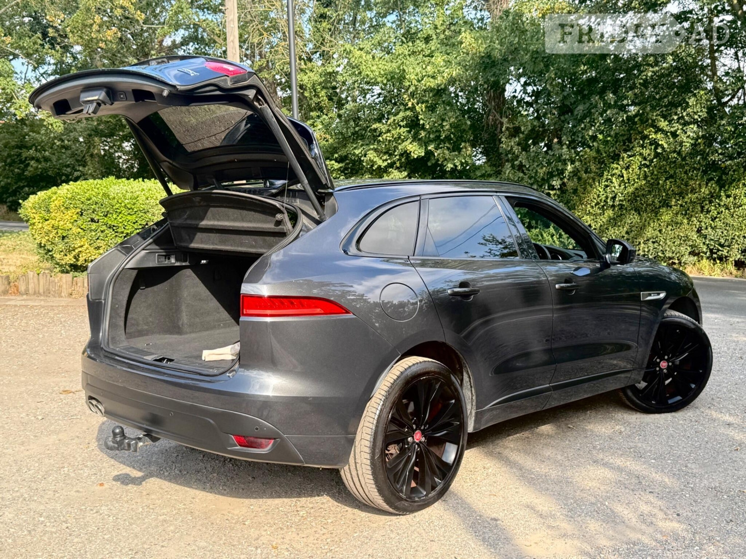 Jaguar F-Pace 2017 - Cars in Enfield