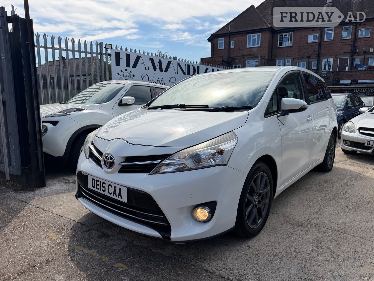 Toyota Verso 2015 in Wembley