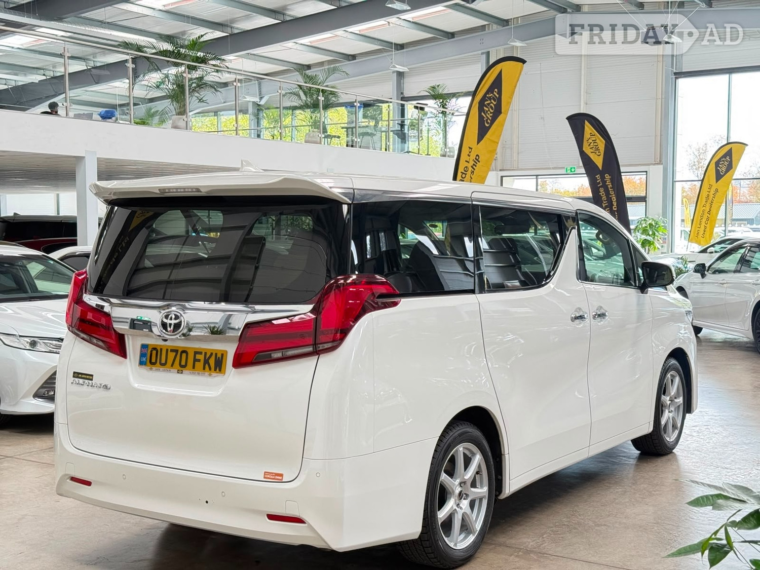 [ berth ]Toyota Alphard