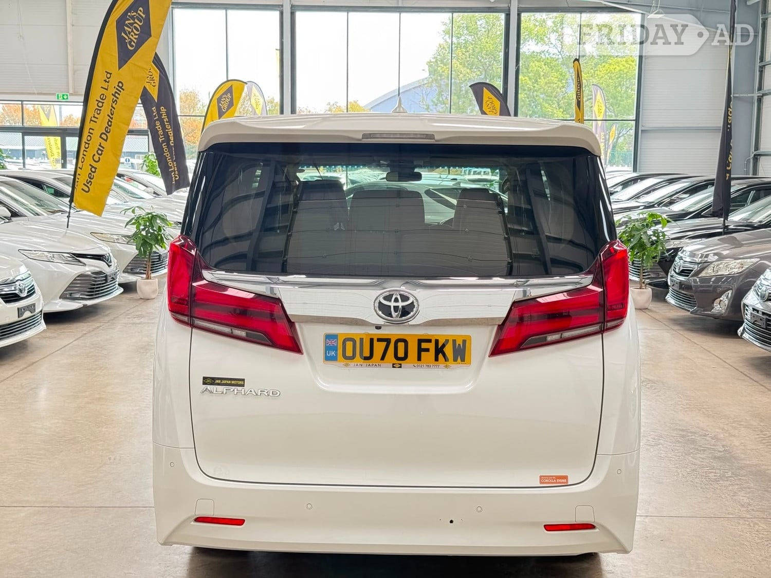 Toyota Alphard 2021 - Cars in Reading