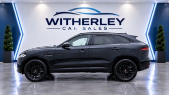 Jaguar F-Pace 2016