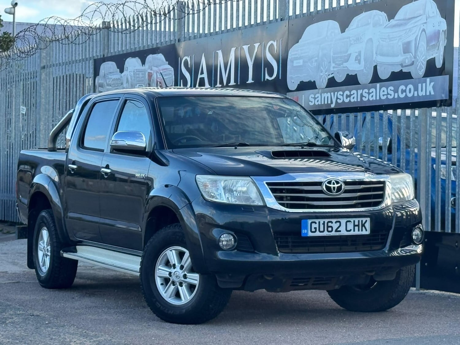 Toyota Hilux 2012 - Vans & Commercial Vehicles in Bedford