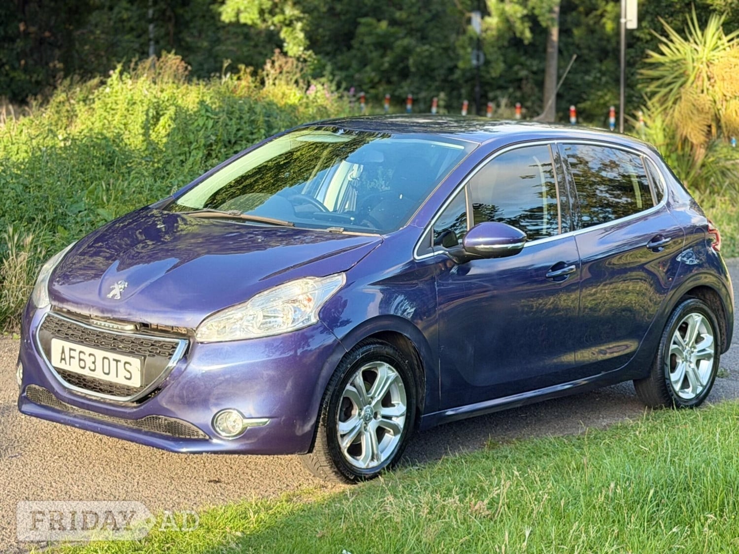 Peugeot 208 2013 - Cars