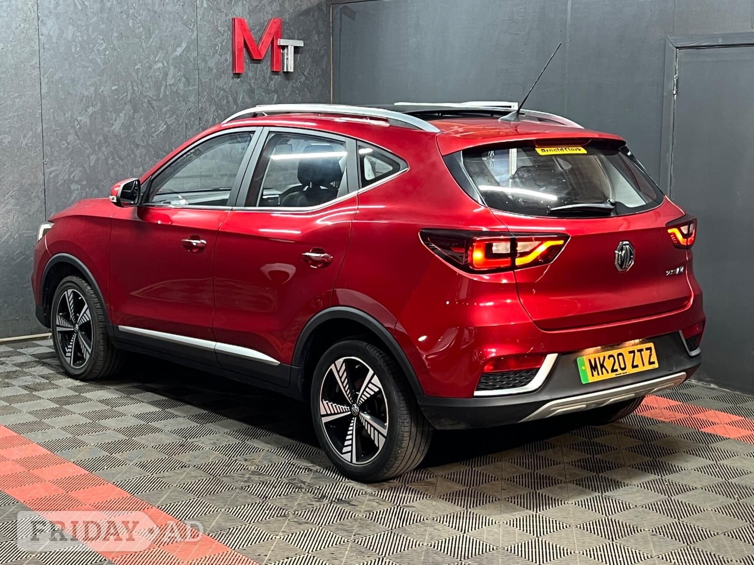 MG ZS 2020 - Cars in Halifax