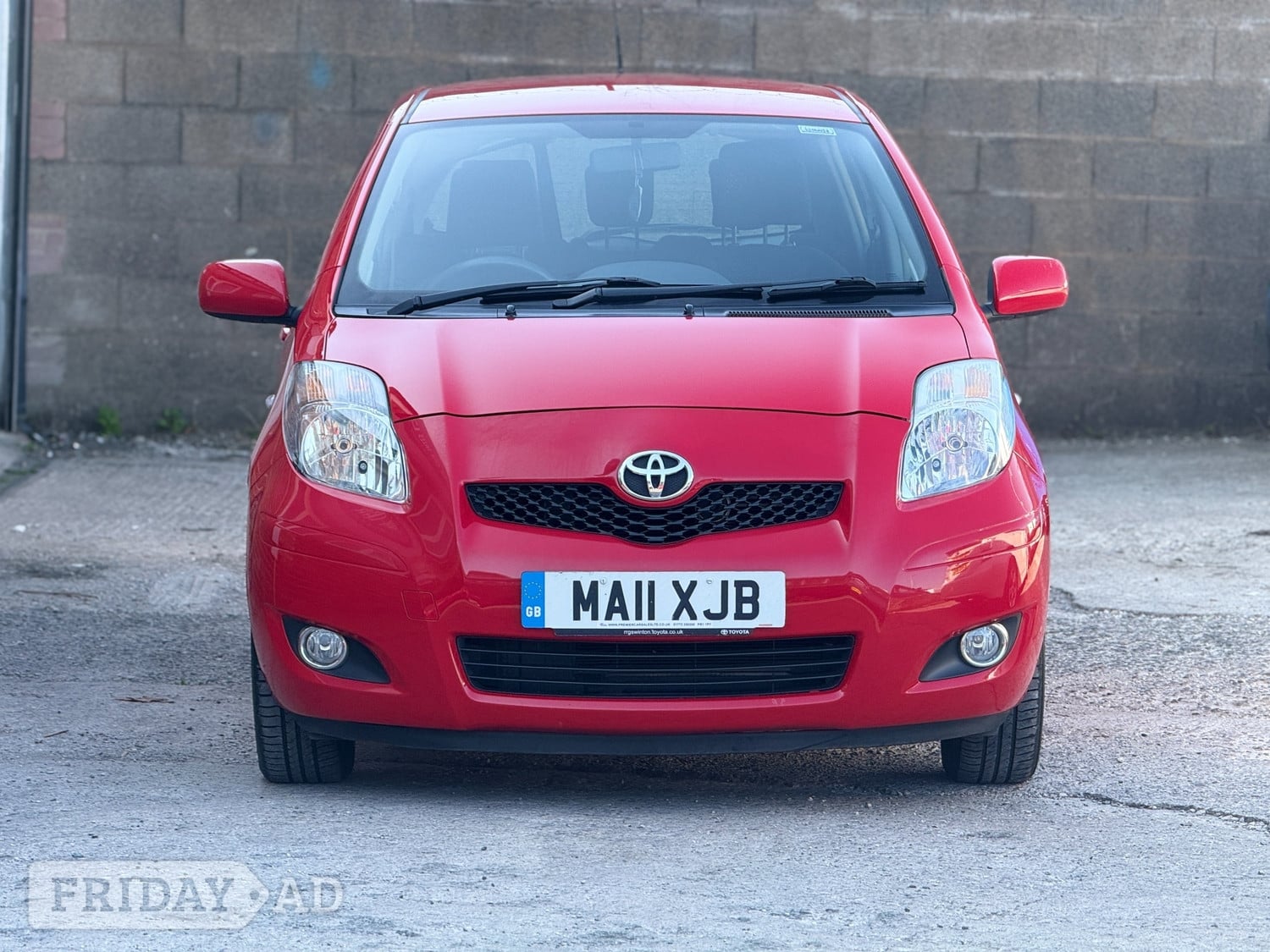 Toyota Yaris Preston