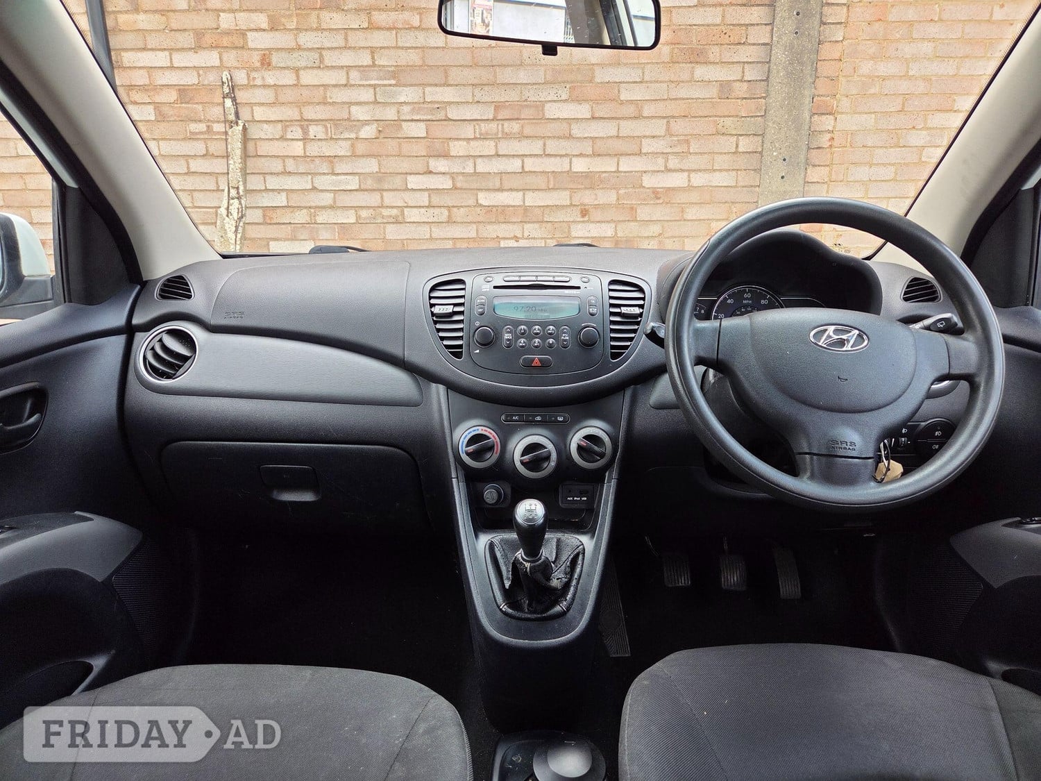 Hyundai i10 2012 - Cars in Slough