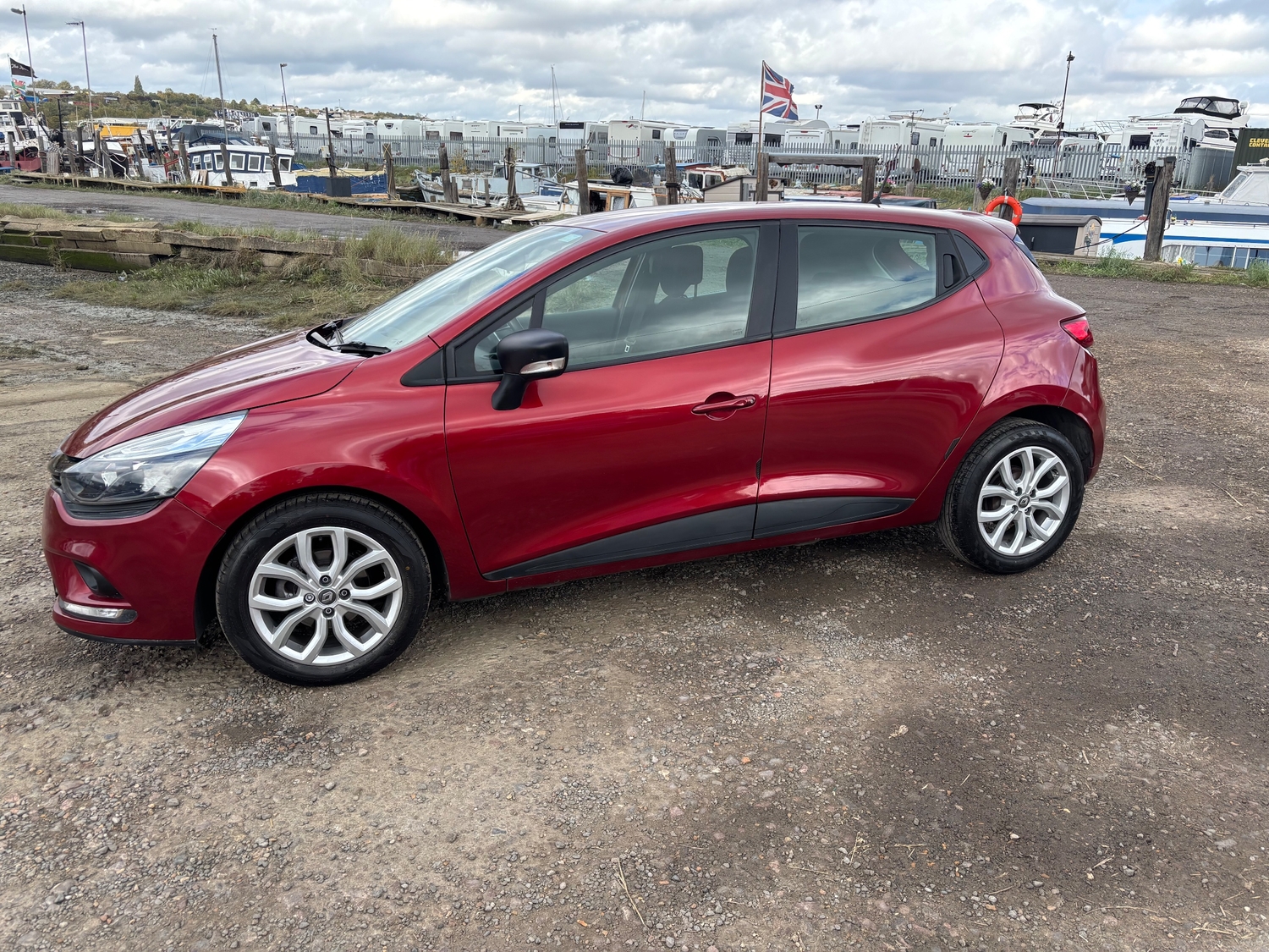 Renault Clio 2017 - Cars