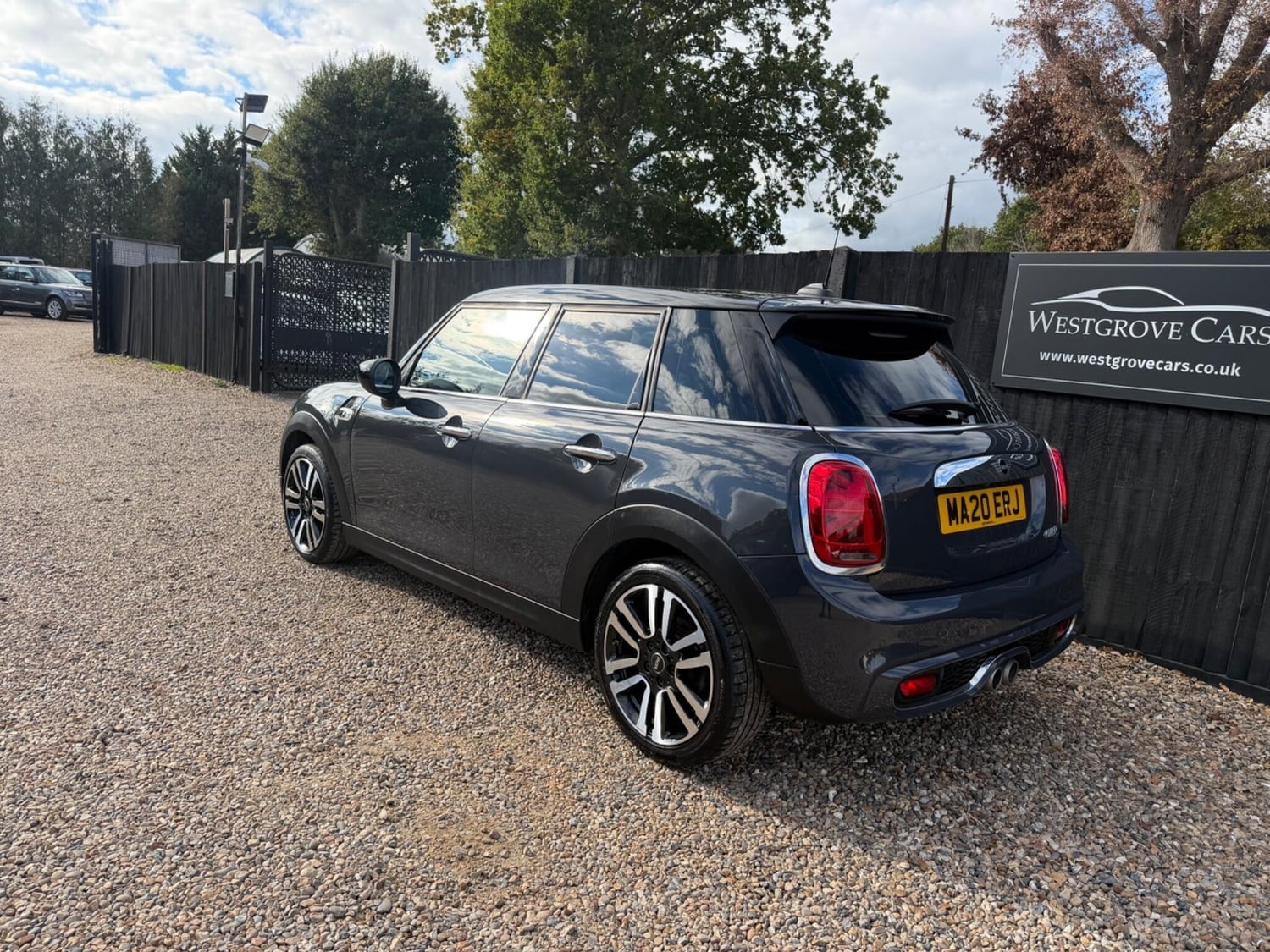 Mini Hatch 2020 - Cars