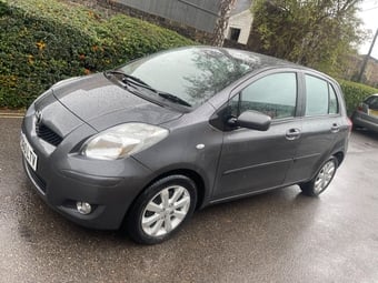 Toyota Yaris 2011