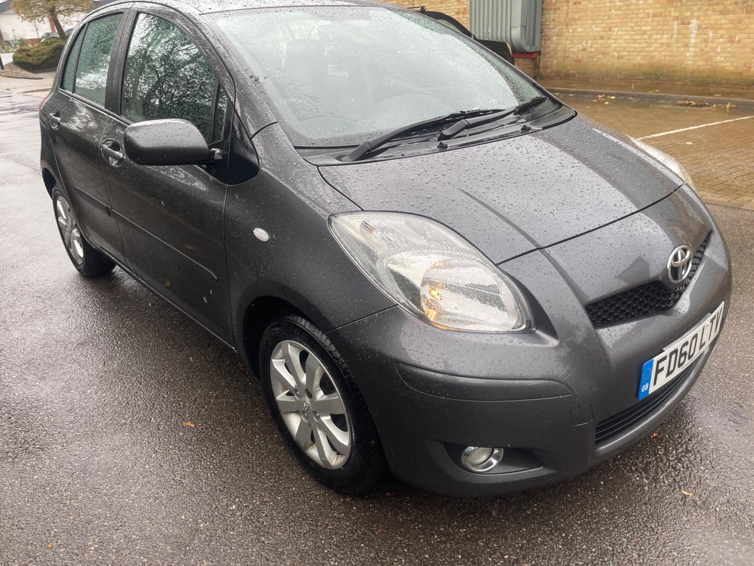 Toyota Yaris 2011 - Cars in Sittingbourne