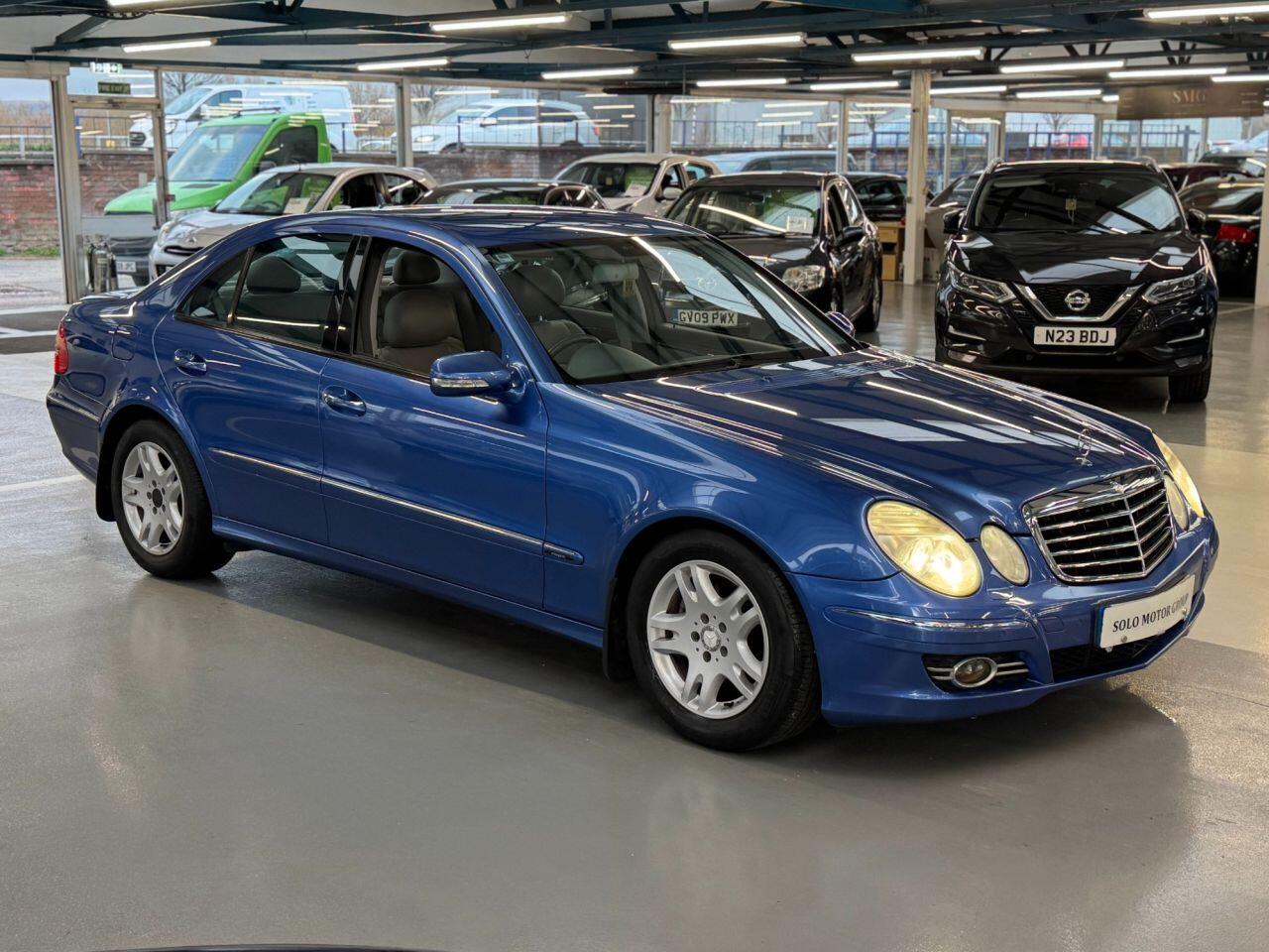 [ berth ]Mercedes-Benz E Class