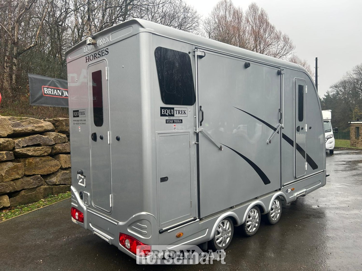 [ berth ]Equi-Trek Star-Treka 