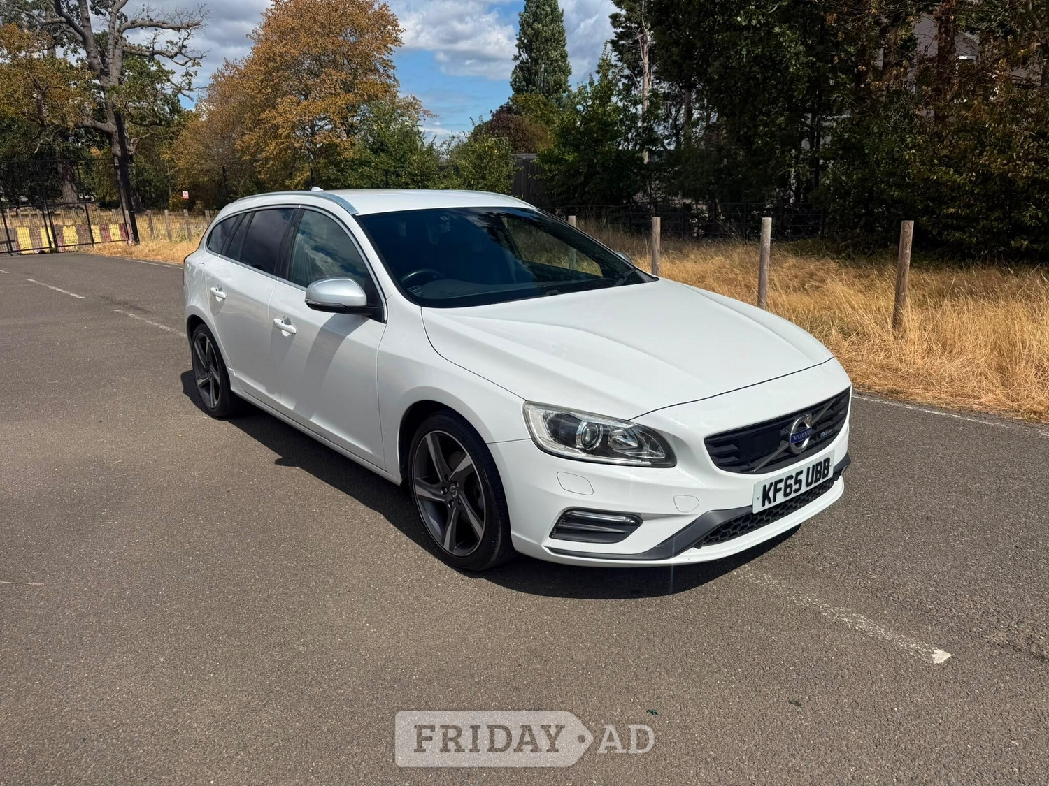Volvo V60 2015 in Hayes