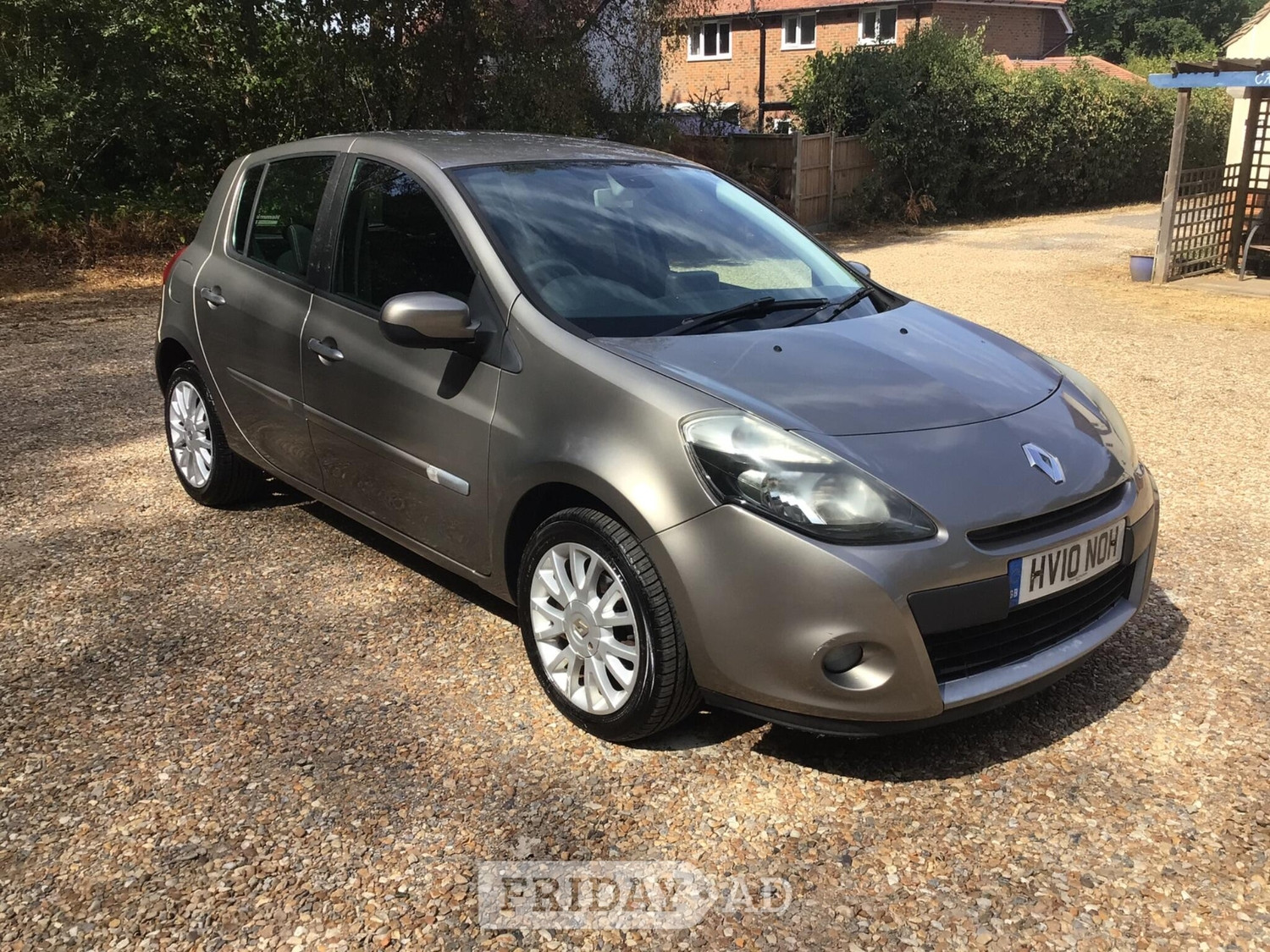 Renault Clio Farnham