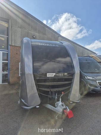 Equi-Trek Star-Treka Excel  Horse Trailer
