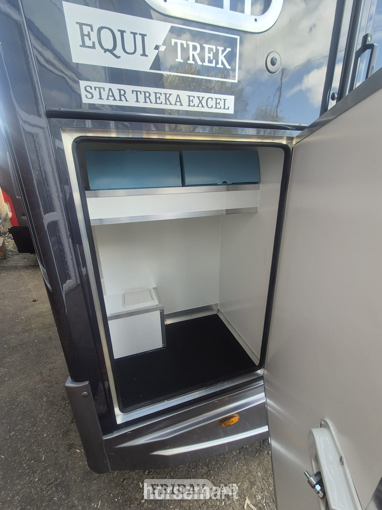 Equi-Trek Star-Treka Excel  Horse Trailer - Trailers & Horseboxes