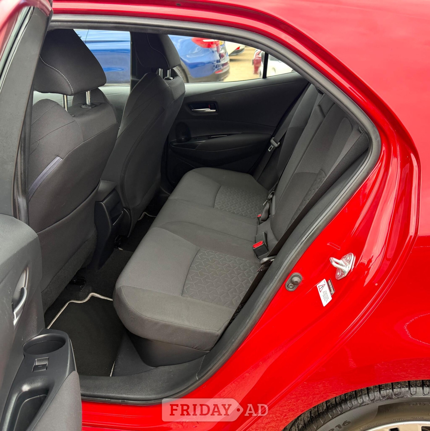 Toyota Corolla 2019 - Cars in Havering