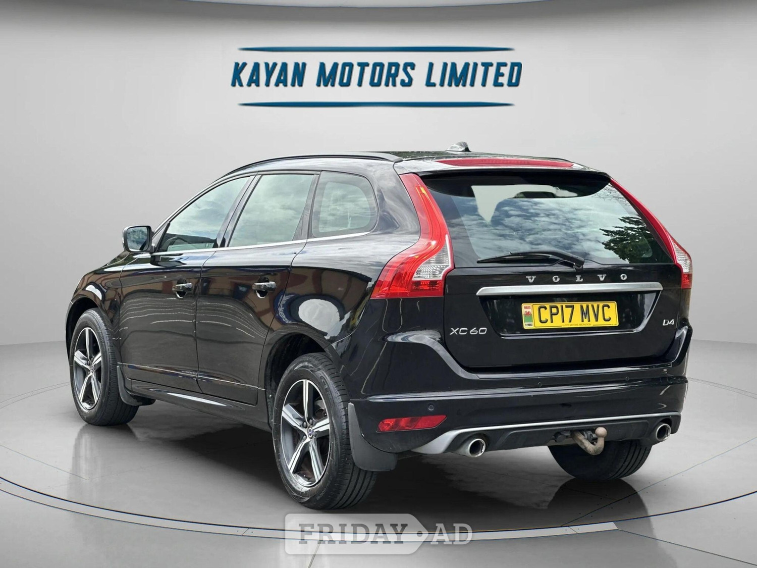 Volvo XC60 2017 - Cars in Kensington