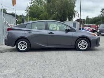 Toyota Prius 2021