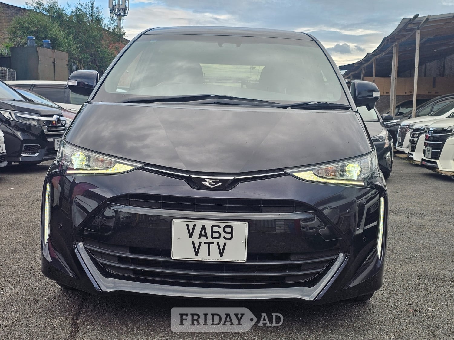 Toyota Estima 2019 in Coventry