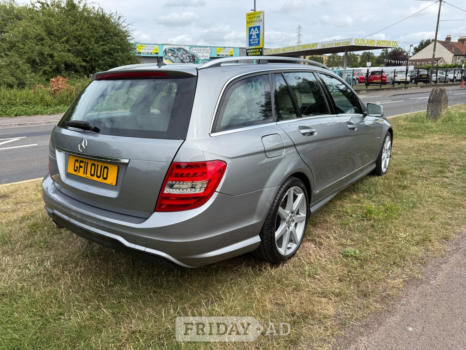 [ berth ]Mercedes-Benz C Class